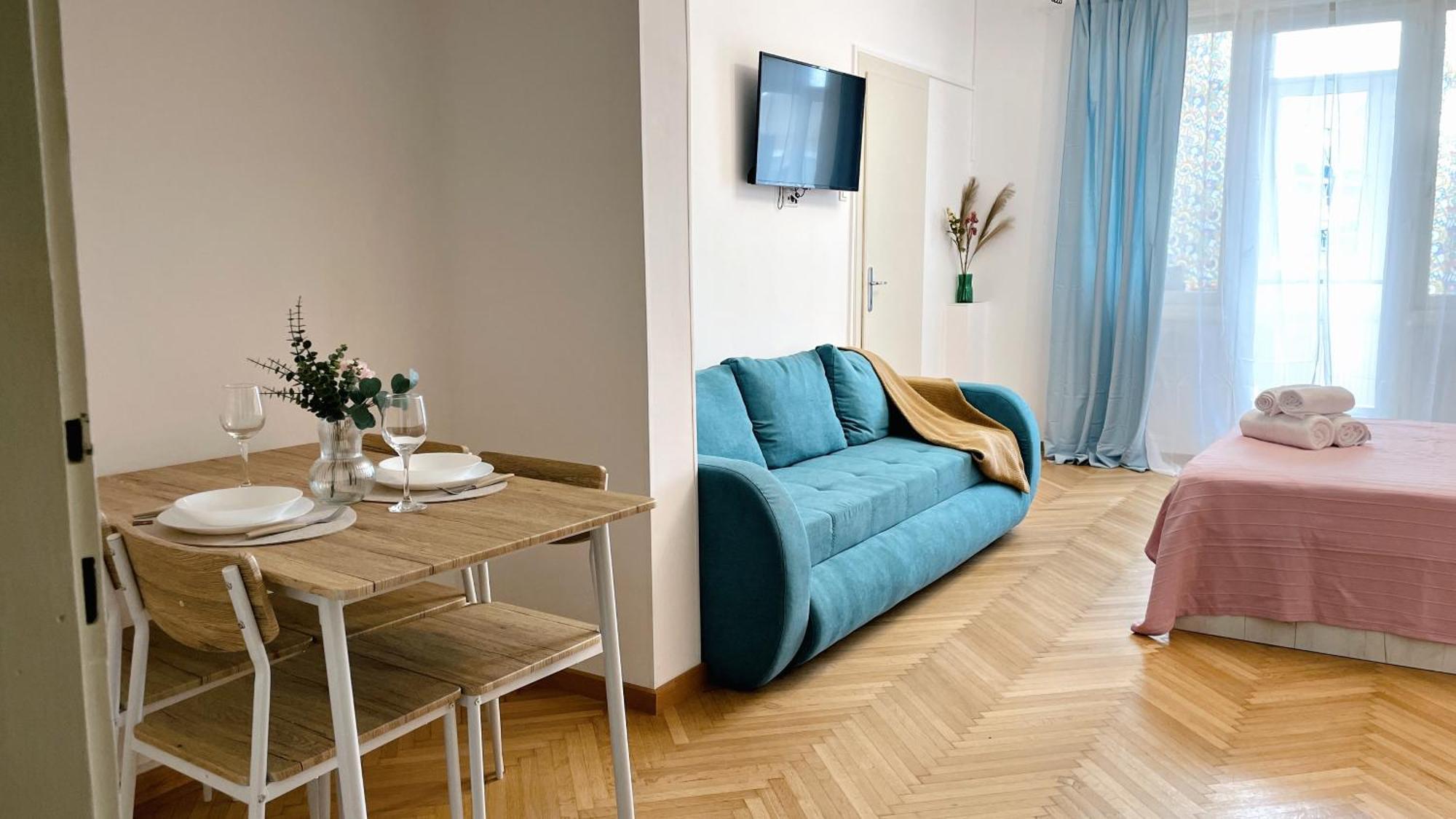 Pinkfluid - Charming Studio In Prime Location Bukares Bagian luar foto