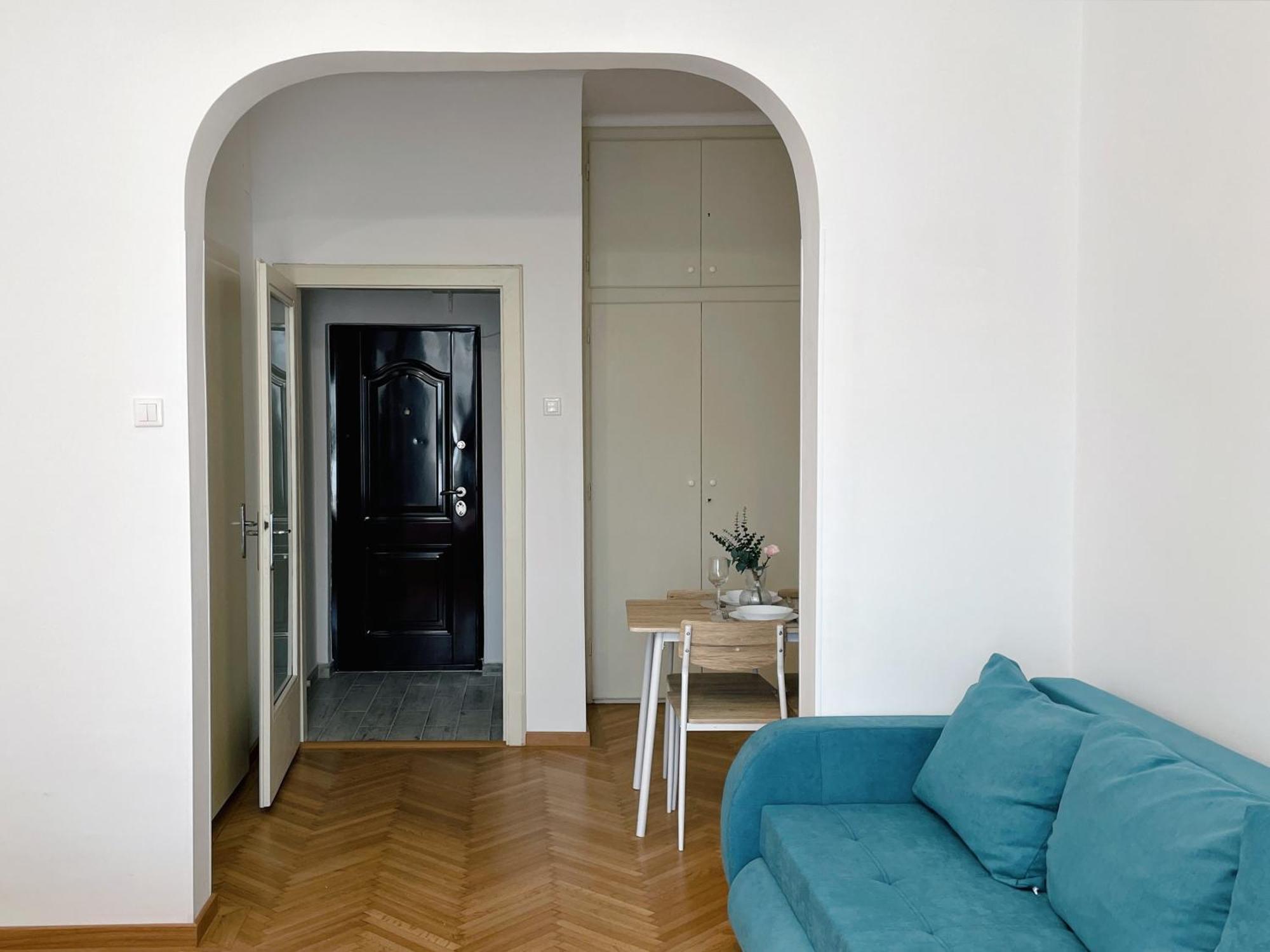 Pinkfluid - Charming Studio In Prime Location Bukares Bagian luar foto