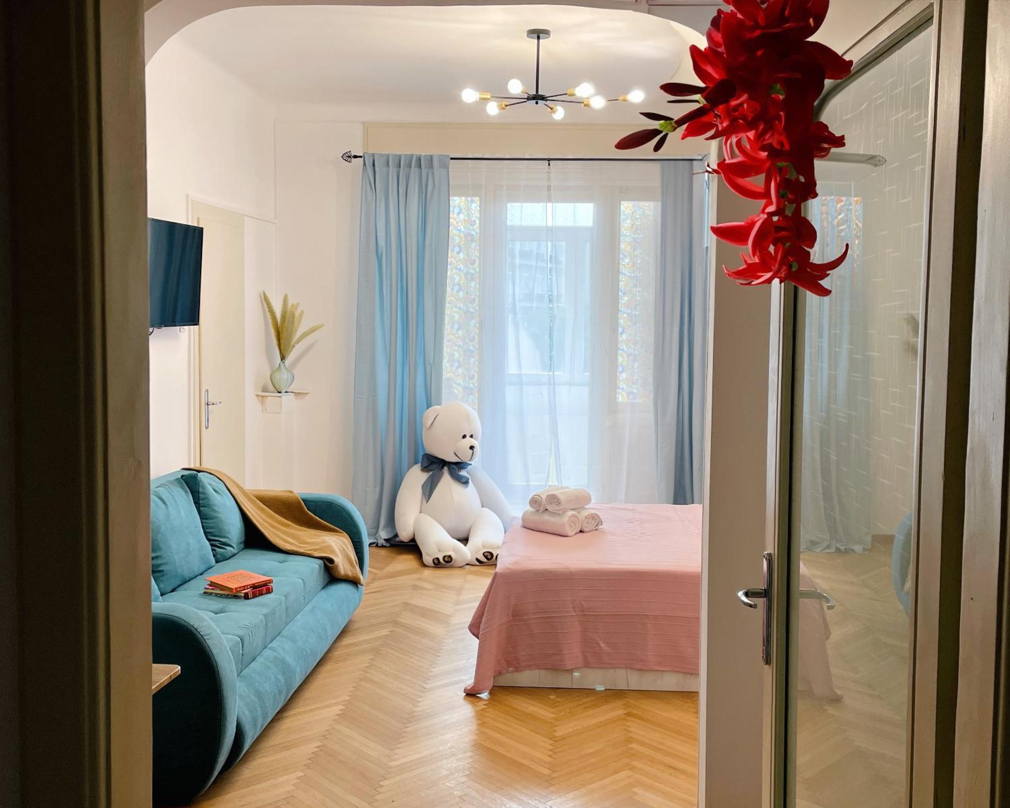 Pinkfluid - Charming Studio In Prime Location Bukares Bagian luar foto